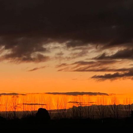 Villas & Vines Glamping Hastings Bagian luar foto