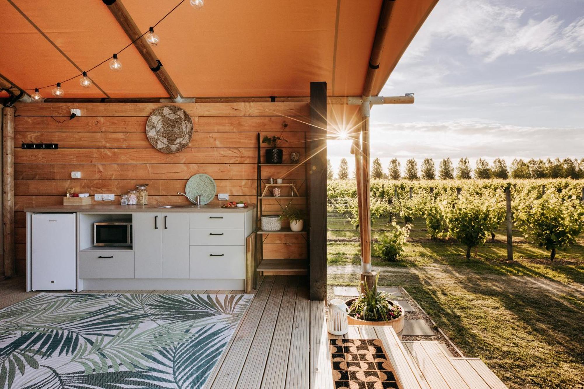 Villas & Vines Glamping Hastings Bagian luar foto