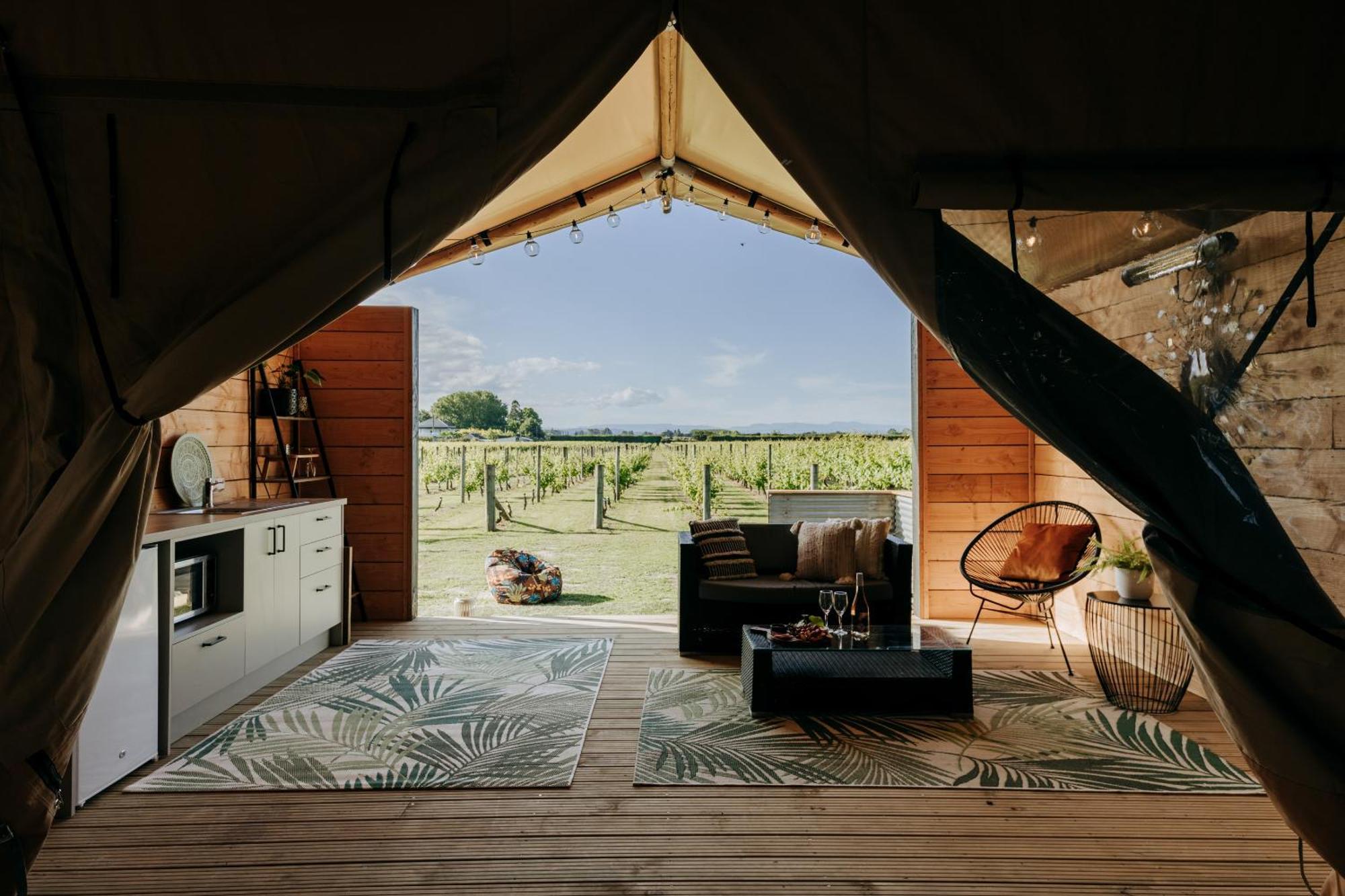 Villas & Vines Glamping Hastings Bagian luar foto