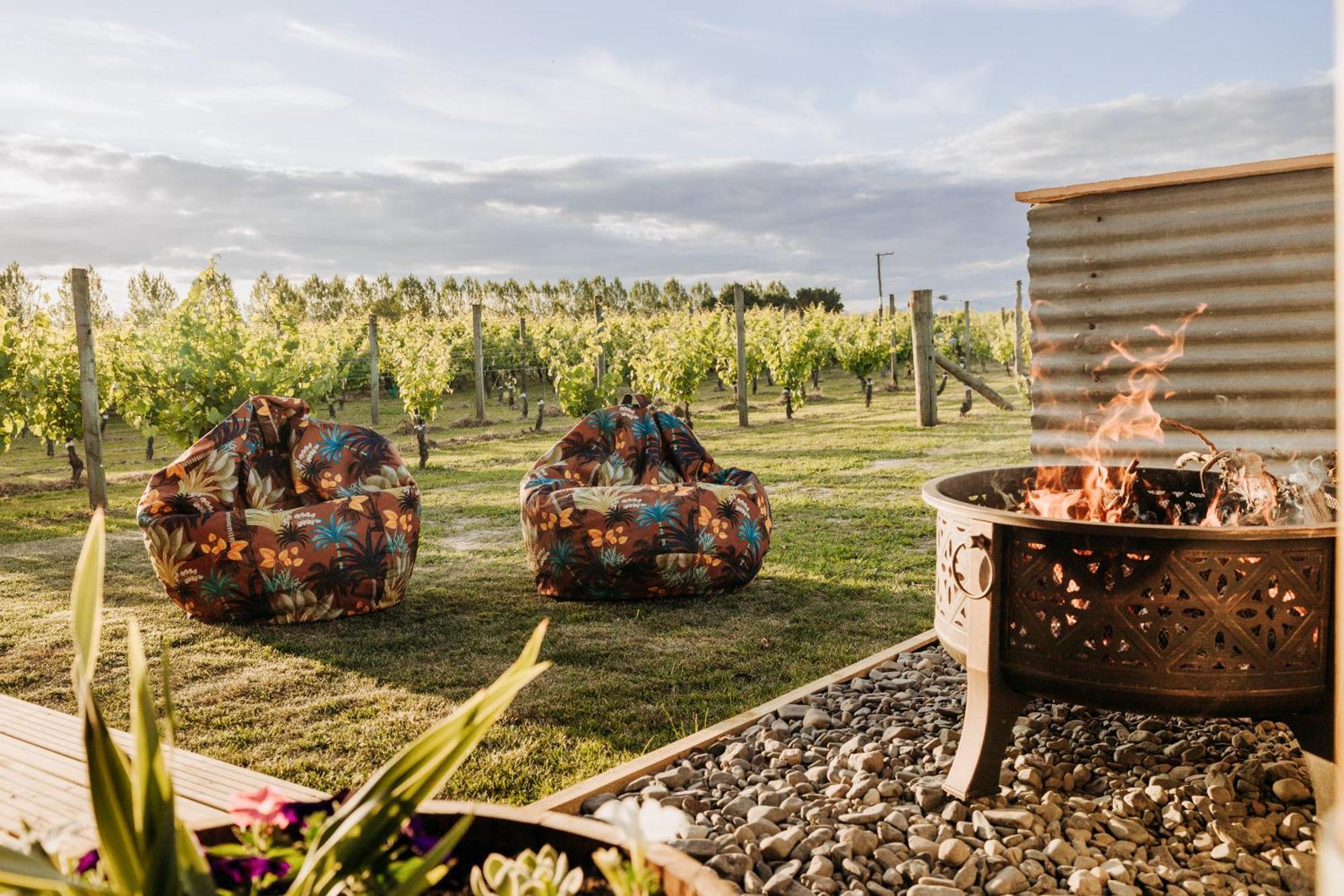 Villas & Vines Glamping Hastings Bagian luar foto