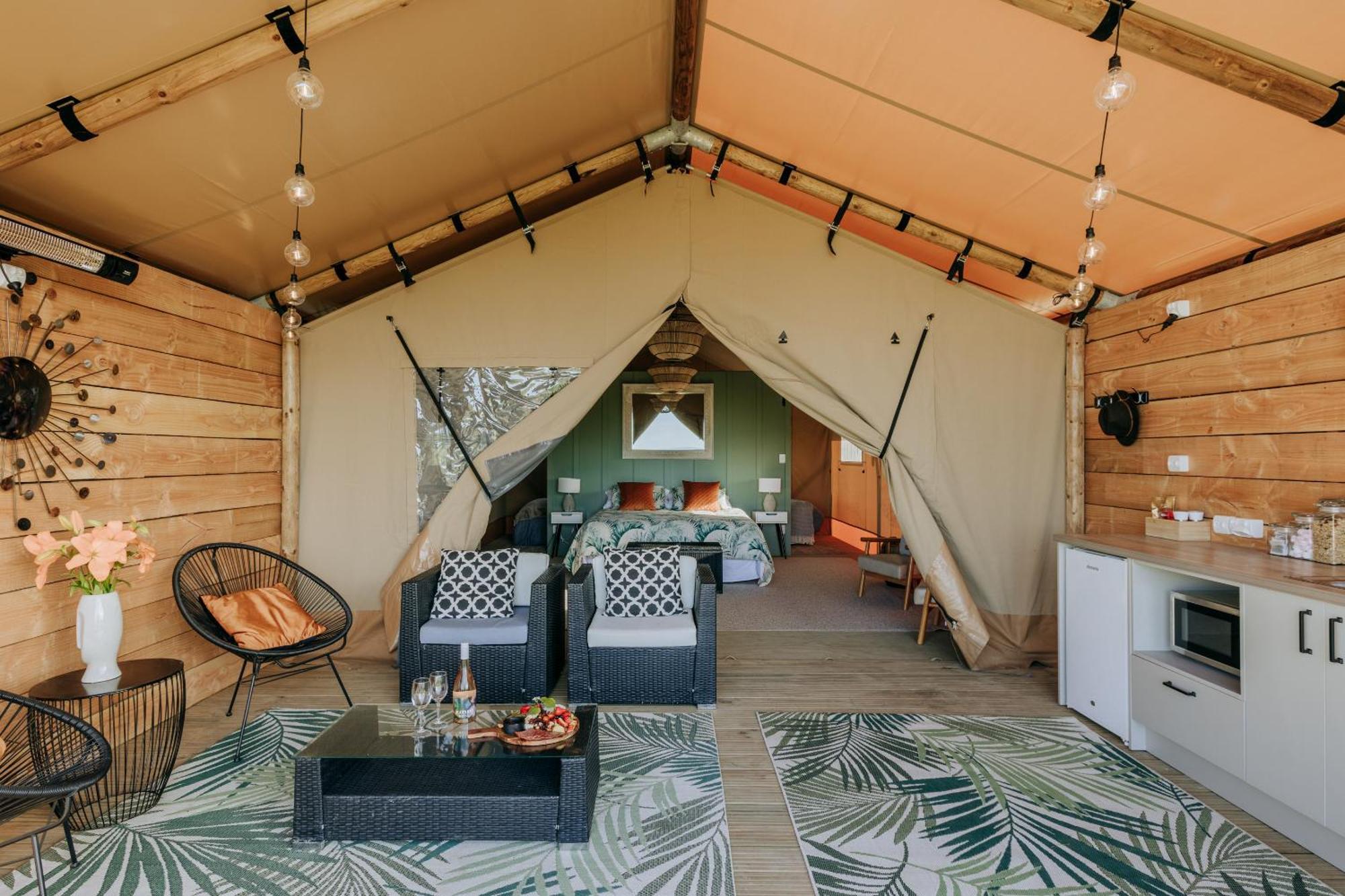 Villas & Vines Glamping Hastings Bagian luar foto