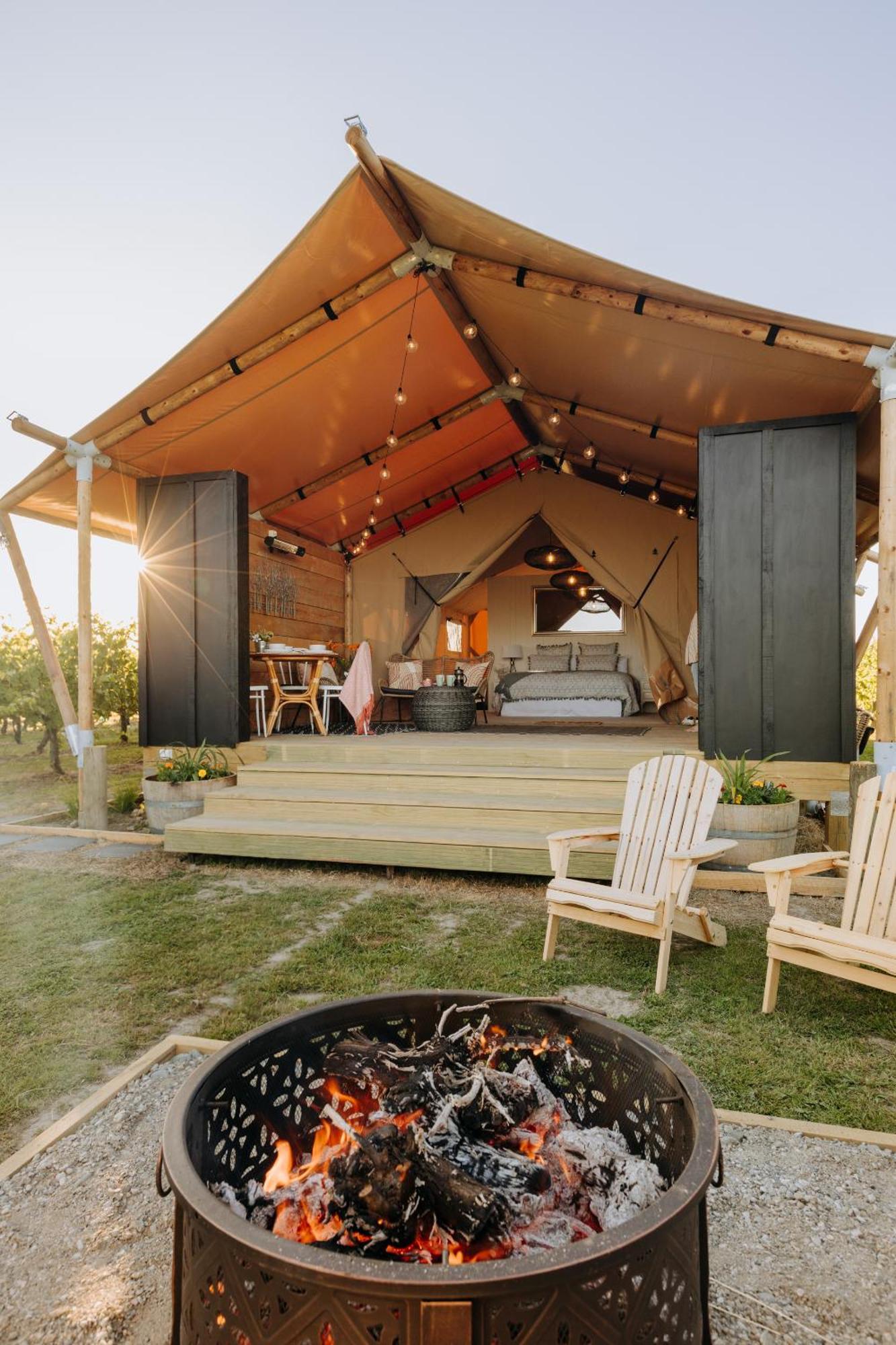 Villas & Vines Glamping Hastings Bagian luar foto