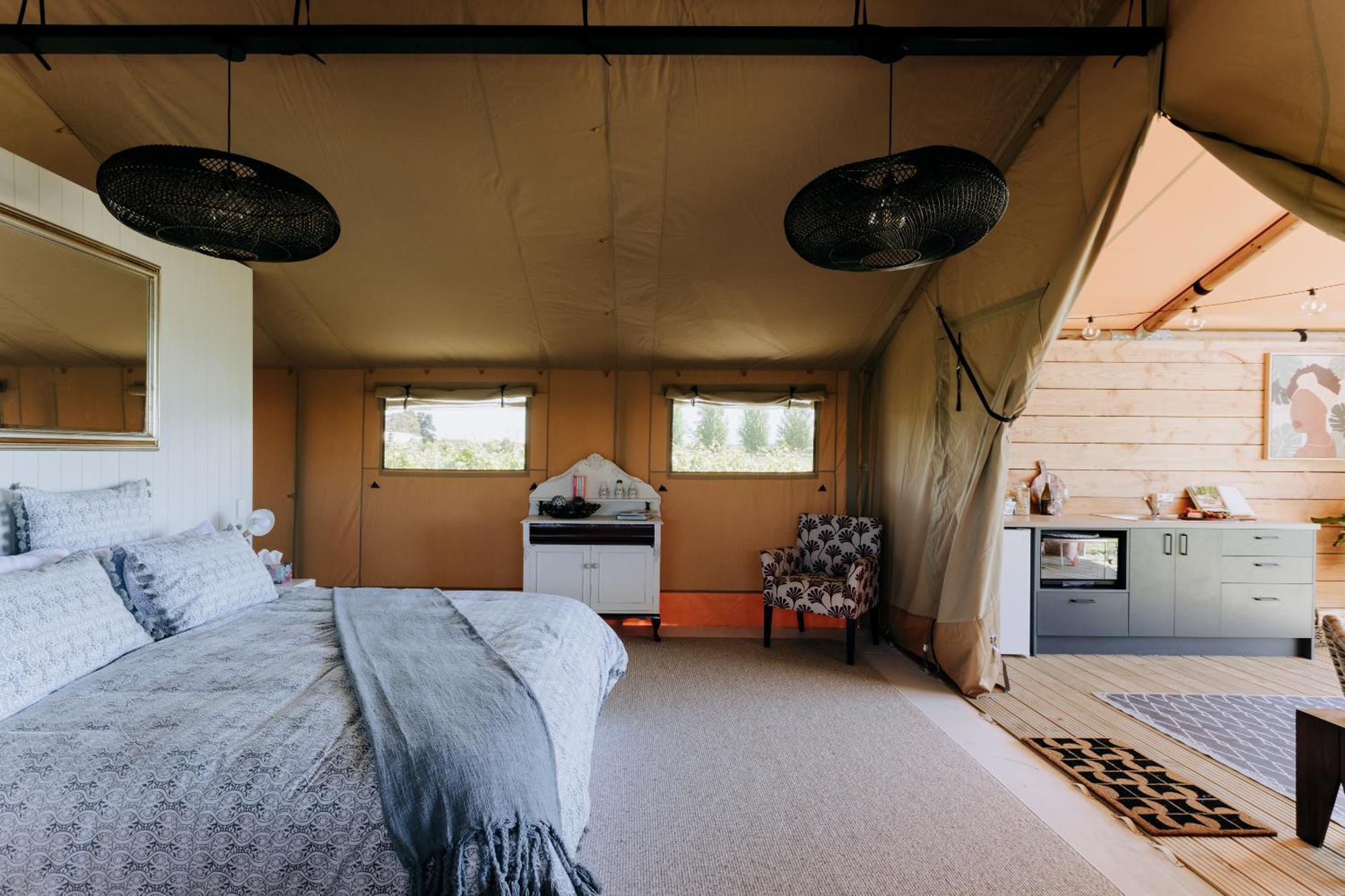 Villas & Vines Glamping Hastings Bagian luar foto